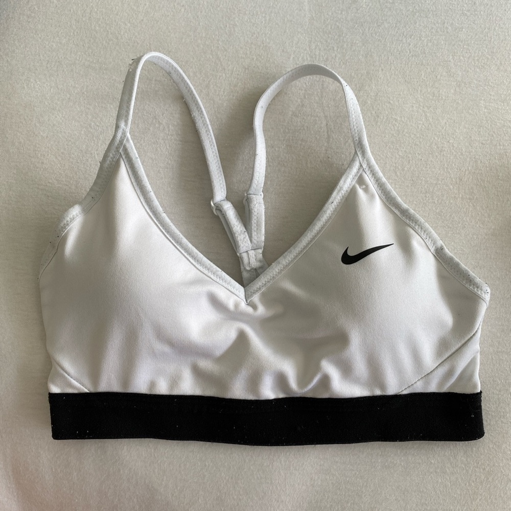 sports bra